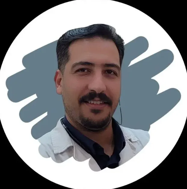 سعید عمادی متخصص درمان زخم و پرستاری در خانه، ناظر علمی محتوا و مدیر مجموعه نوین درمان